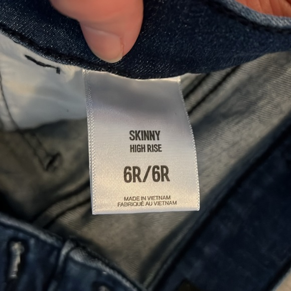 Express high-rise button fly, skinny jeans - Picture 3 of 4